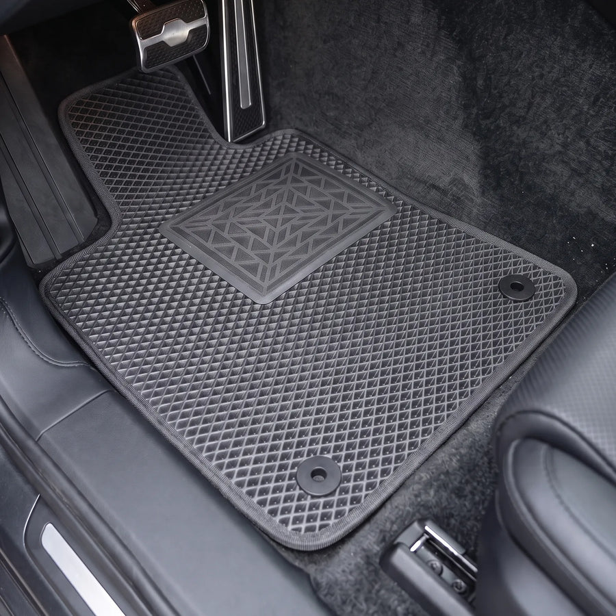 Alfombrilla CleanRide colocada en el coche